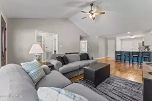 106 Walnut Ave, Hamlet, NC 28345 - Photo 6