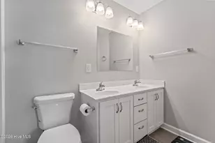 106 Walnut Ave, Hamlet, NC 28345 - Photo 20