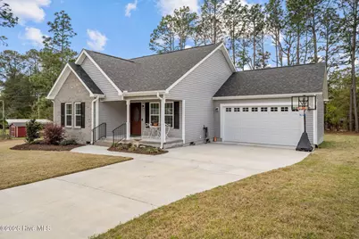 106 Walnut Avenue, Hamlet, NC 28345 - Photo 2