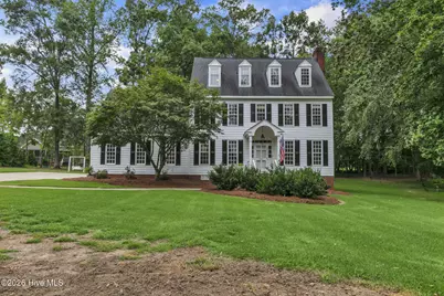 2811 Deerfield Lane N, Wilson, NC 27896 - Photo 2