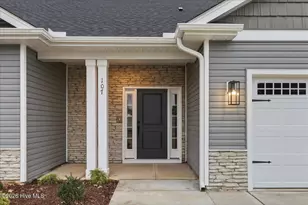 107 Manchester Ct, La Grange, NC 28551 - Photo 4