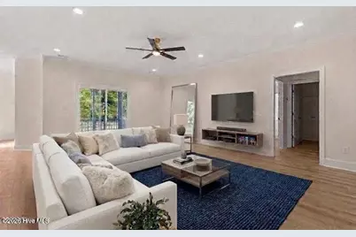 107 E Holly Ridge Road, New Bern, NC 28562 - Photo 2