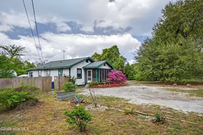 2240 W Lake Shore Drive, Wilmington, NC 28401 - Photo 4