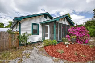 2240 W Lake Shore Dr, Wilmington, NC 28401 - Photo 8