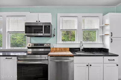 2240 W Lake Shore Drive, Wilmington, NC 28401 - Photo 24
