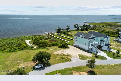 719 Cannonsgate Drive, Newport, NC 28570 - Photo 18