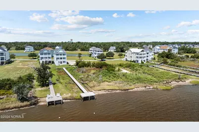 719 Cannonsgate Drive, Newport, NC 28570 - Photo 22