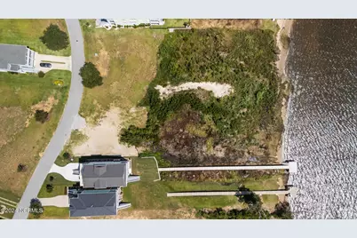 719 Cannonsgate Drive, Newport, NC 28570 - Photo 10