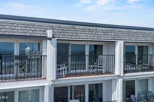 222 N Carolina Beach Ave N, Carolina Beach, NC 28428 - Photo 4