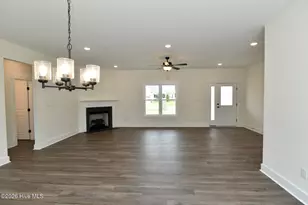 141 Laura Dr, New Bern, NC 28562 - Photo 2