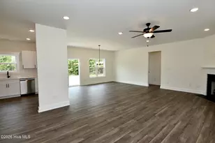 141 Laura Dr, New Bern, NC 28562 - Photo 4