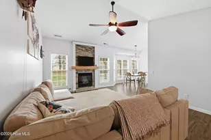 115 Grosbeak Ct, Aberdeen, NC 28315 - Photo 6