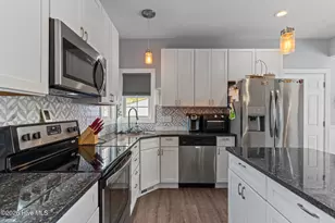 604 N Colony Cir, Wilmington, NC 28409 - Photo 16