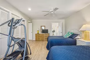 289 Salter Path Rd, Pine Knoll Shores, NC 28512 - Photo 8