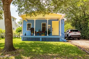 409 High St, Oriental, NC 28571 - Photo 2