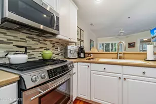 300 Midyette St, Oriental, NC 28571 - Photo 10