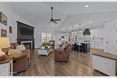 30220 W Lake Drive, Wagram, NC 28396 - Photo 8