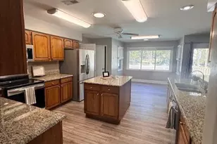402 Crestwood Dr, Newport, NC 28570 - Photo 10