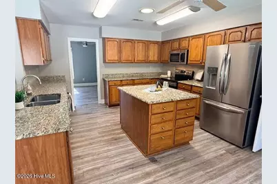 402 Crestwood Drive, Newport, NC 28570 - Photo 16