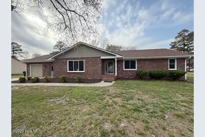 402 Crestwood Drive, Newport, NC 28570 - Photo 1
