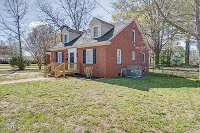 218 S West Street, Ahoskie, NC 27910 - Photo 2