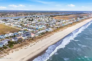 543 Ocean Blvd W, Holden Beach, NC 28462 - Photo 8