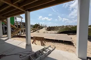 543 Ocean Blvd W, Holden Beach, NC 28462 - Photo 4