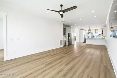 543 Ocean Boulevard W, Holden Beach, NC 28462 - Photo 24