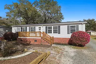 2570 Maiden Ln SW, Supply, NC 28462 - Photo 2