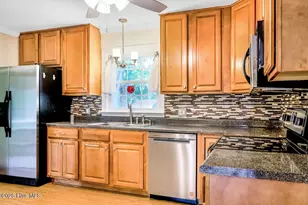 110 Jeb Stuart Dr, Wilmington, NC 28412 - Photo 8