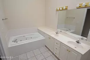 3304 Mulberry Ln, Greenville, NC 27858 - Photo 10