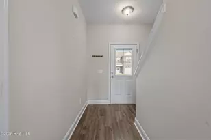 349 S Stingray Ln, Sneads Ferry, NC 28460 - Photo 4