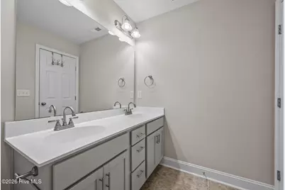 349 S Stingray Lane, Sneads Ferry, NC 28460 - Photo 32