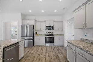 102 N Ardsley Ln, Rocky Point, NC 28457 - Photo 30