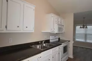 1205 Price Dr, Greenville, NC 27834 - Photo 6