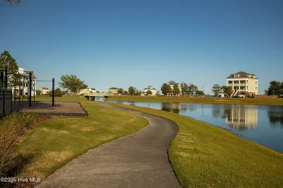 703 Cannonsgate Drive, Newport, NC 28570 - Photo 38