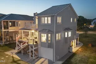 103 E Island Dr, Oak Island, NC 28465 - Photo 102