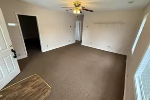 511 W Station St, Mount Olive, NC 28365 - Photo 2
