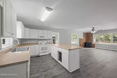 393 Old Vanceboro Road, New Bern, NC 28560 - Photo 10
