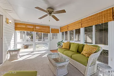 120 Robin Crescent, Cape Carteret, NC 28584 - Photo 2