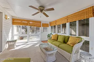 120 Robin Crescent, Cape Carteret, NC 28584 - Photo 2