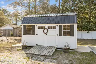 120 Robin Crescent, Cape Carteret, NC 28584 - Photo 32