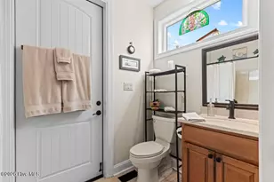 113 Harold Ave, Swansboro, NC 28584 - Photo 14