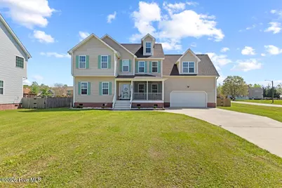 600 Willbrook Circle, Sneads Ferry, NC 28460 - Photo 1