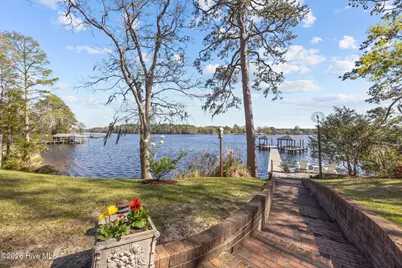 211 Wilson Point Road, Trent Woods, NC 28562 - Photo 10