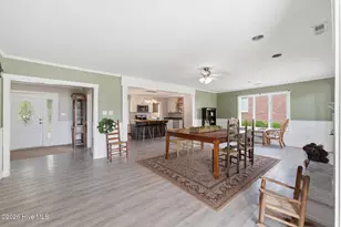 824 Pelican Dr, New Bern, NC 28560 - Photo 10