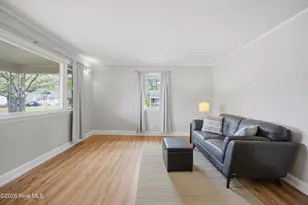 206 Hiland Park Ave, Hertford, NC 27944 - Photo 6