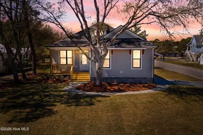 141 NE 39th Street, Oak Island, NC 28465 - Photo 2