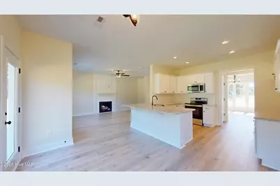 201 Spring Meadows Drive, Aberdeen, NC 28315 - Photo 12