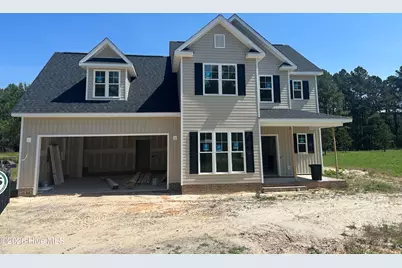 201 Spring Meadows Drive, Aberdeen, NC 28315 - Photo 2